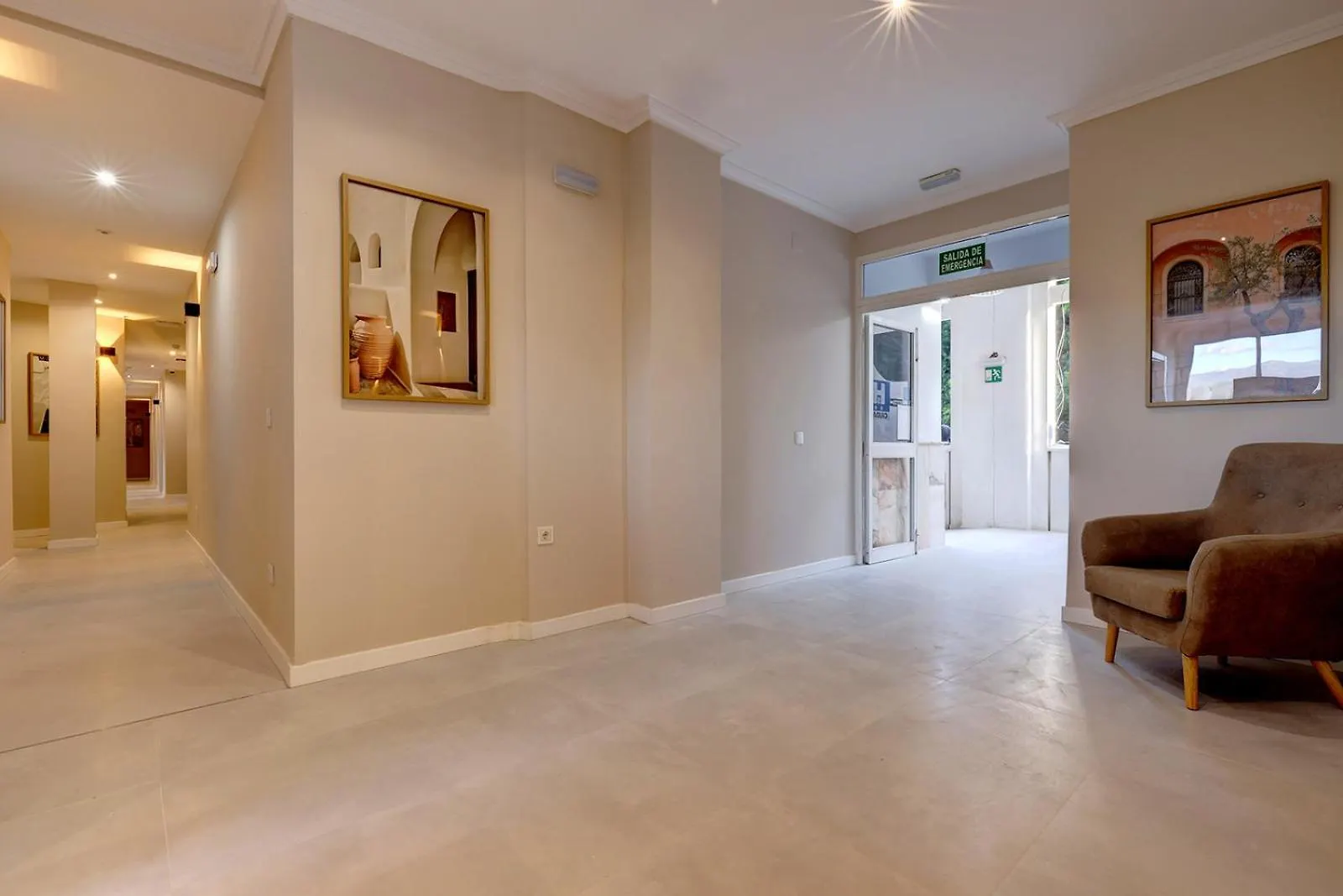 Hostal Puerta Almar Estepona