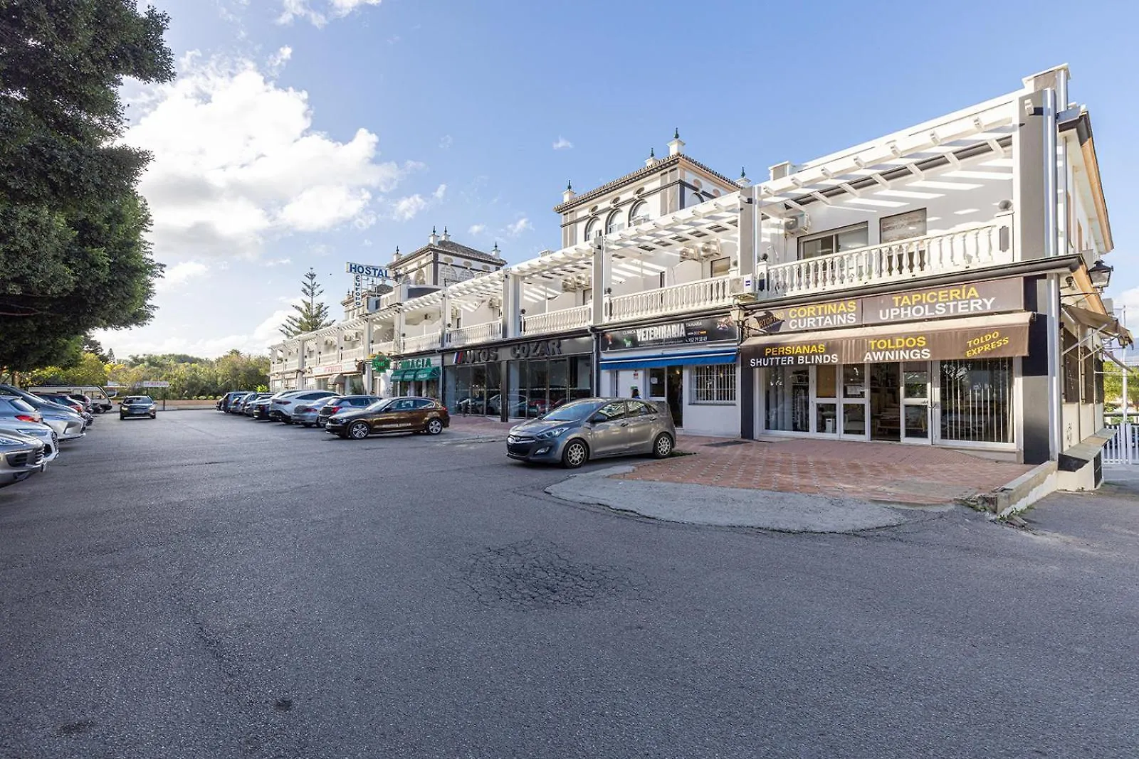 Guest house Hostal Puerta Almar Estepona