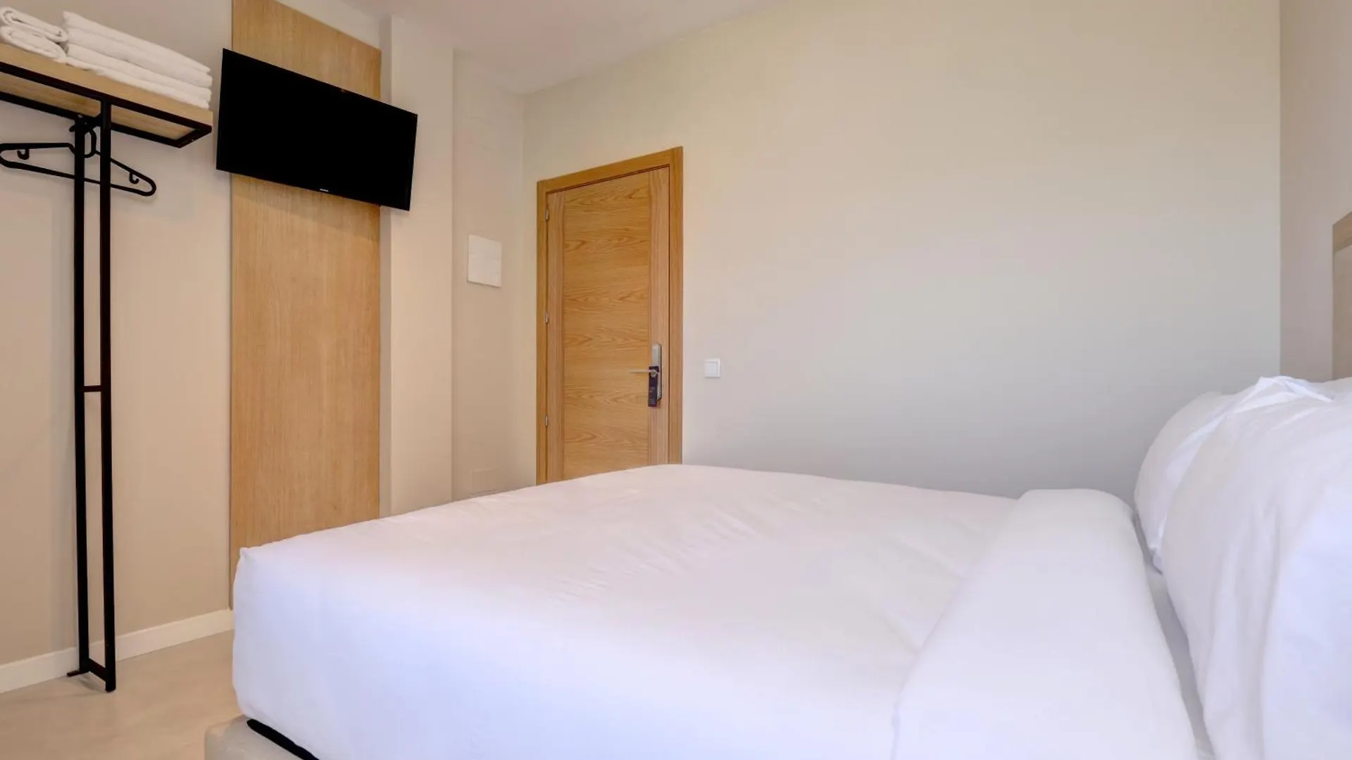 Hostal Puerta Almar Estepona 0*,  Spain