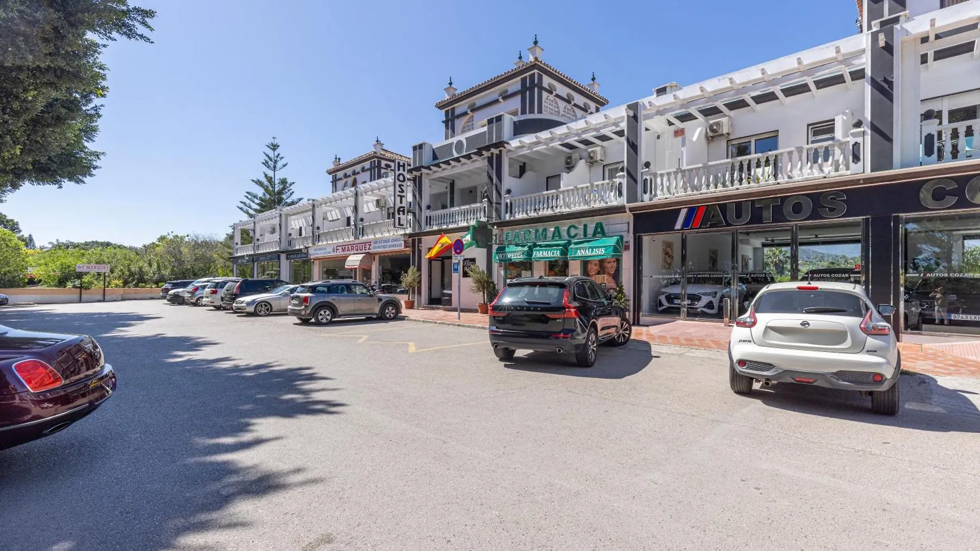 Hostal Puerta Almar إِستيبونا بيت ضيافة