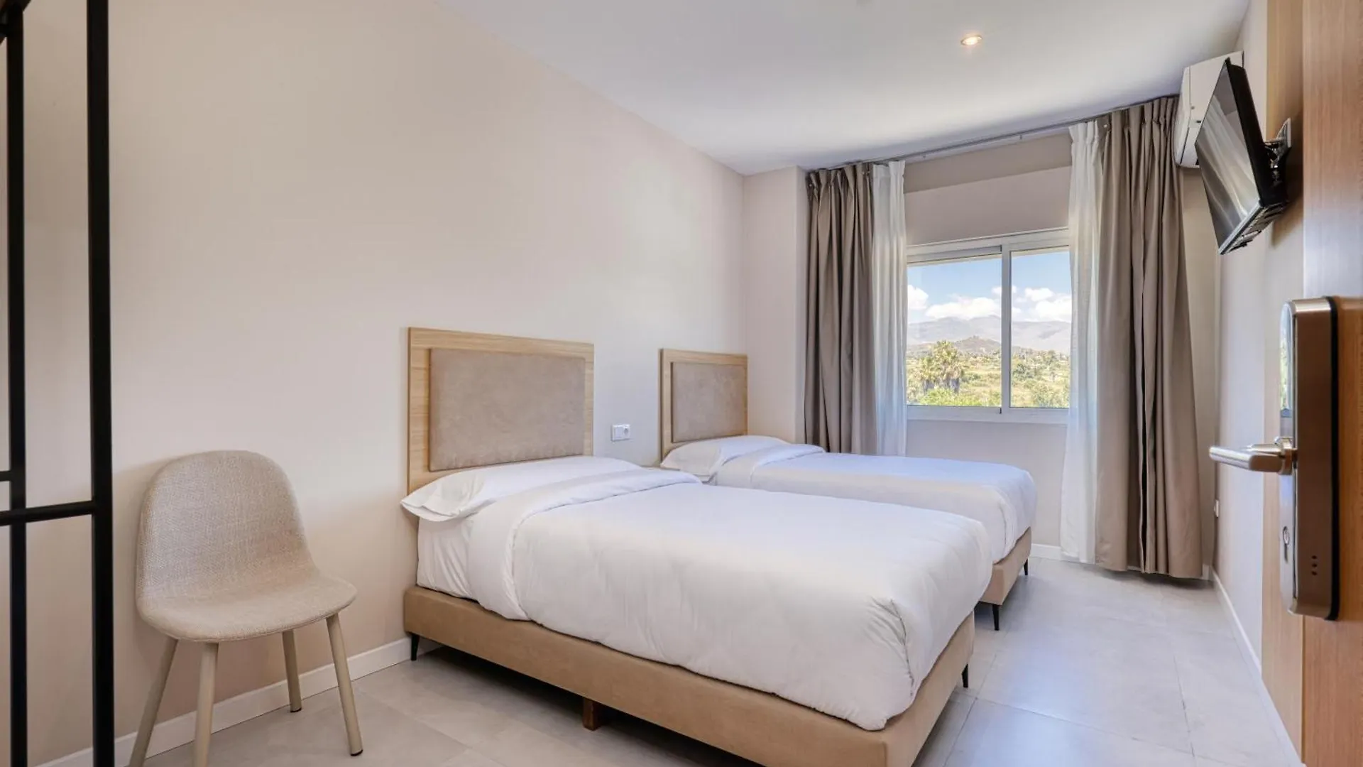 Hostal Puerta Almar Estepona Guest house